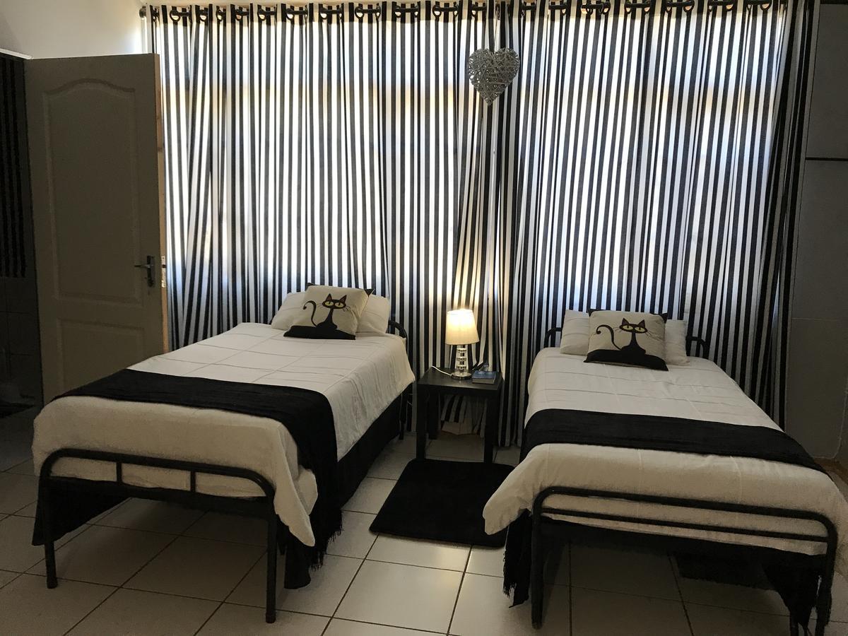 Sondela Bed&Breakfast Aliwal North Exterior foto